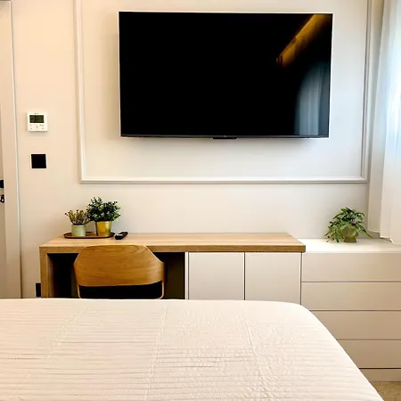 بيت ضيافة Marthinis Luxury 4*