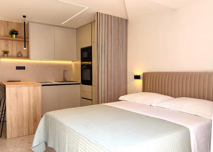 Marthinis Luxury 4* سبليت